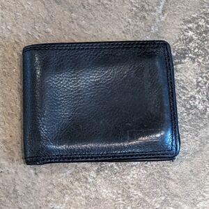 Fossil Luxurious and Soft Leather Wallet Men's Black